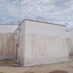 10 Colocación de aplanados fino y grueso de cal-arena y dos manos de pintura a la cal.no