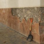 Liberación de lambrin de piedra al interior
