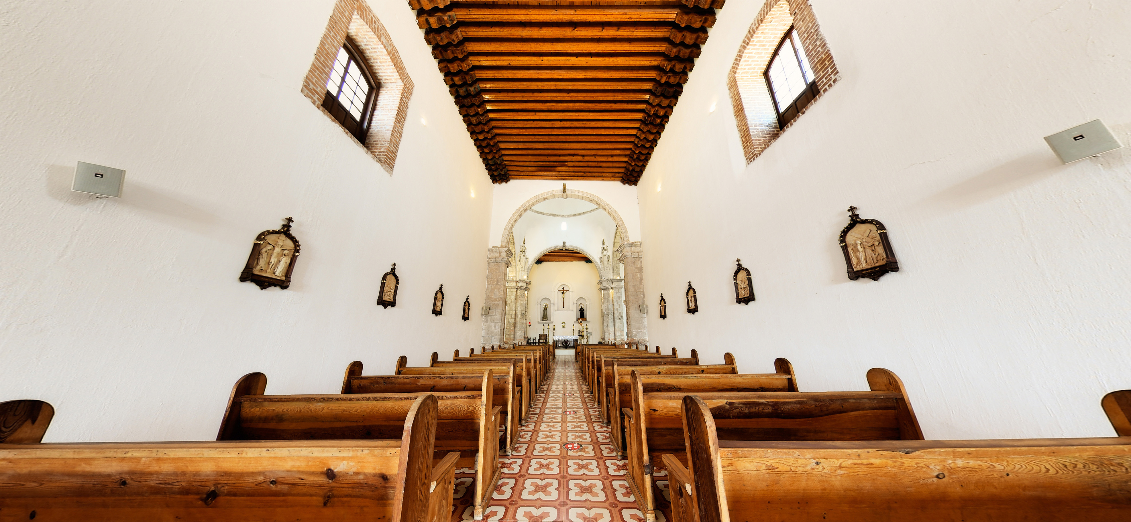 Interior del templo de San Francisco de Borja
